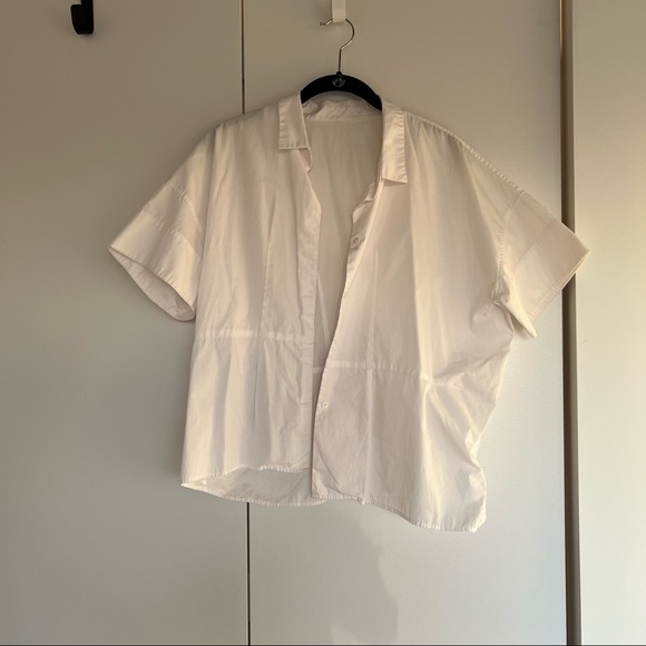 White shirt - Picture 1 of 3